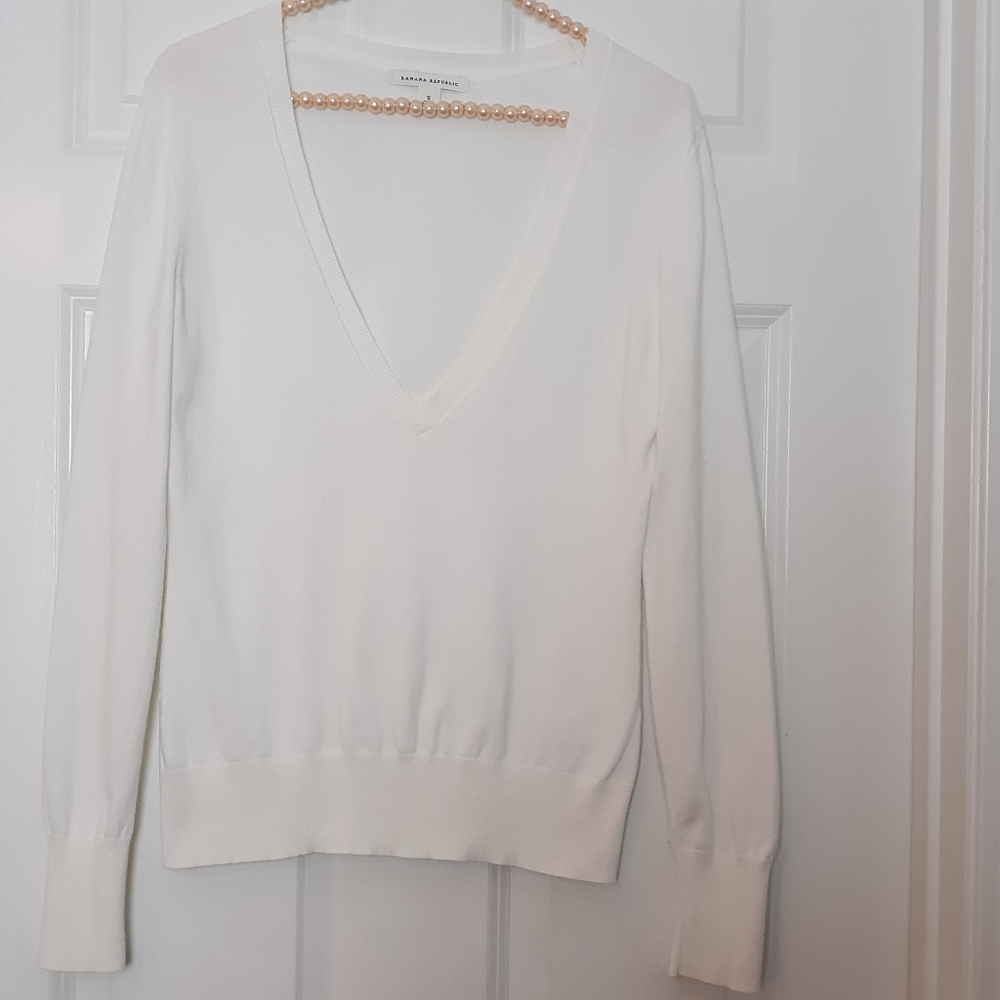 BANANA REPUBLIC V-neck Cotton SWEATER